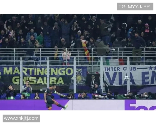 欧冠惊现冷门那不勒斯逆转战胜AC米兰红牌争议引发全场热议