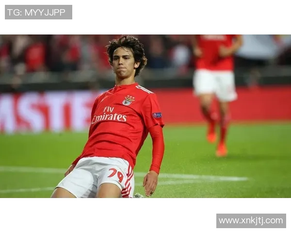 英超激战曼联大胜本菲卡帽子戏法点燃全场激情瞬间回顾