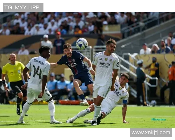 英超激战：皇马大胜莱比锡红牌事件引发全场热议与争议